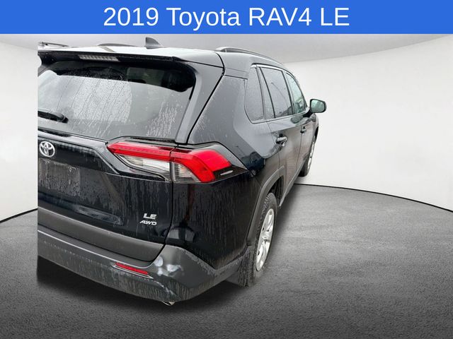 Thumbnail: 2019 Toyota RAV4 - 21