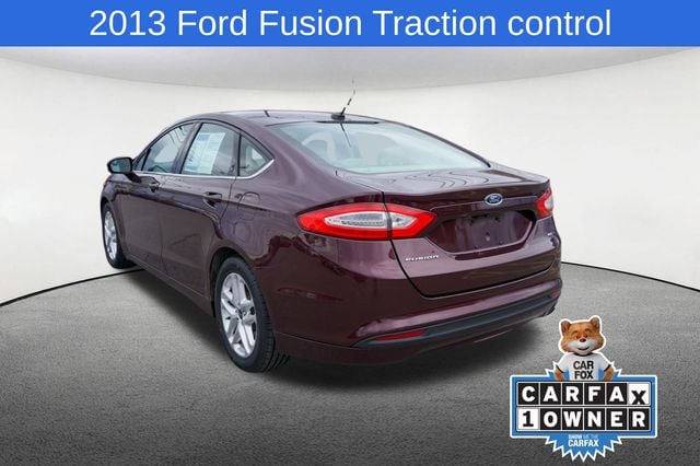 2013 Ford Fusion SE 13