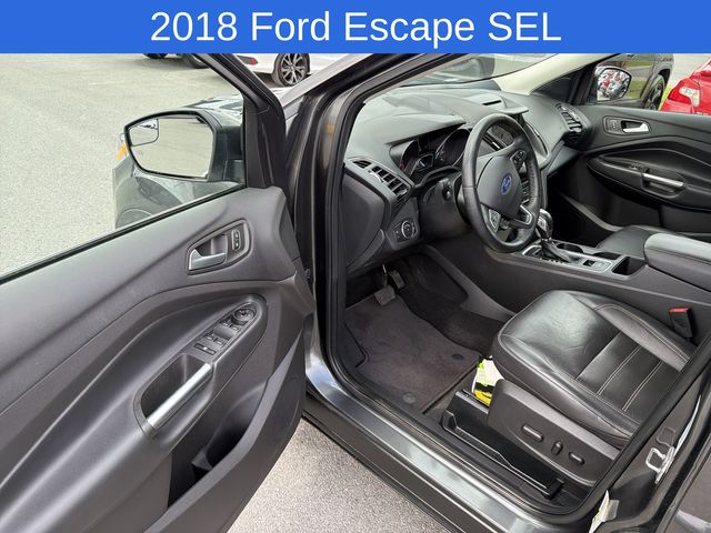 Thumbnail: 2018 Ford Escape - 12