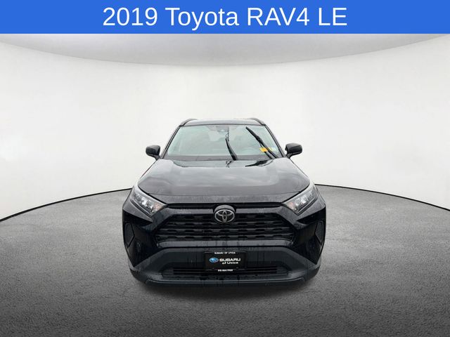Thumbnail: 2019 Toyota RAV4 - 7