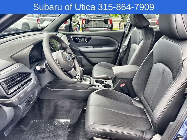 2025 Subaru Forester Touring 19