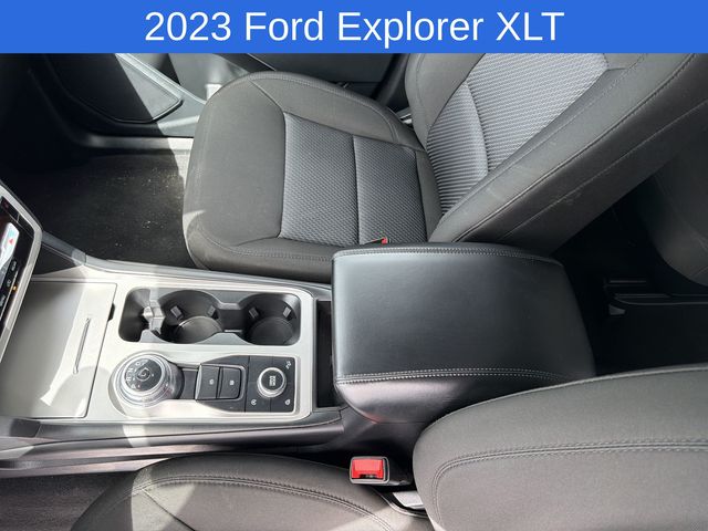 Thumbnail: 2023 Ford Explorer - 26