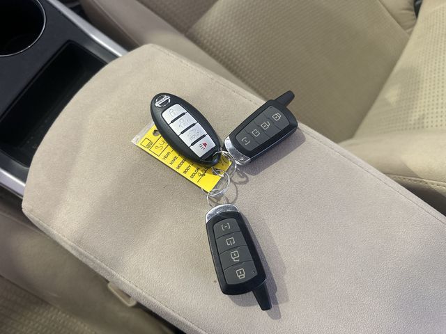 Thumbnail: 2015 Nissan Altima - 29