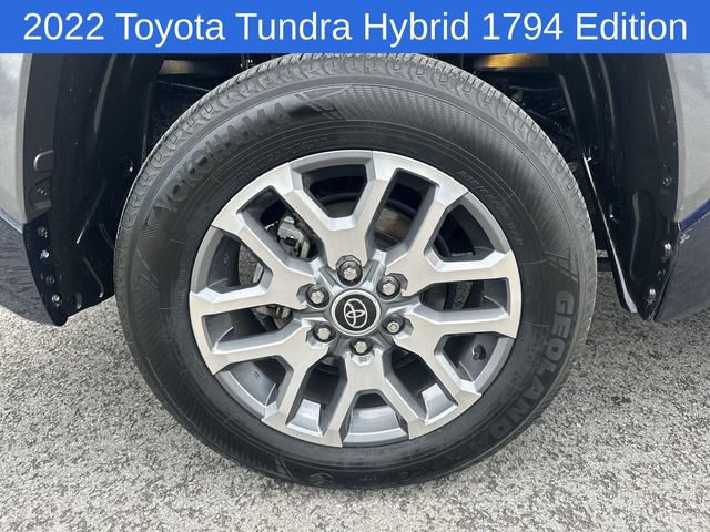 Thumbnail: 2022 Toyota Tundra - 18