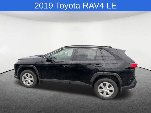 Thumbnail: 2019 Toyota RAV4 - 3