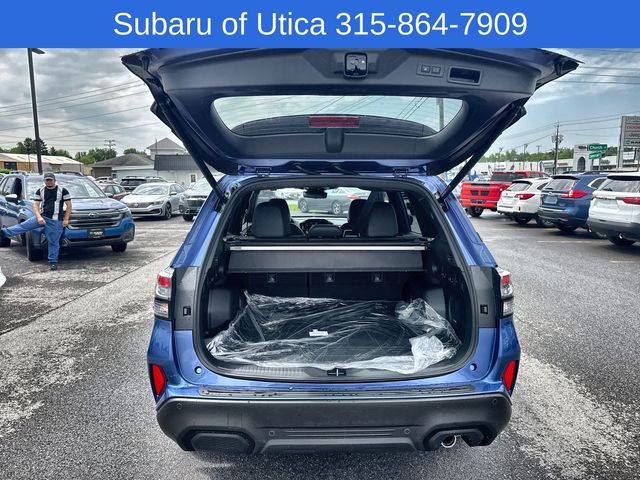 2025 Subaru Forester Touring 27