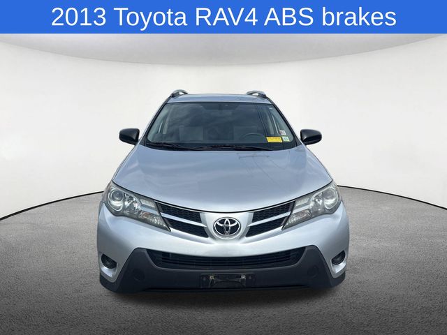 Thumbnail: 2013 Toyota RAV4 - 15