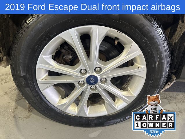 Thumbnail: 2019 Ford Escape - 18