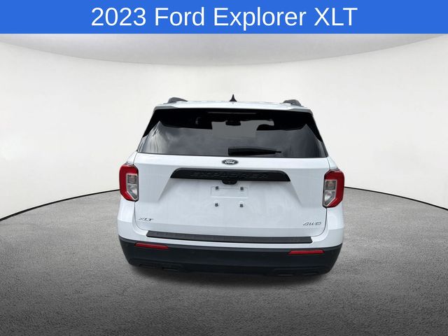 Thumbnail: 2023 Ford Explorer - 15