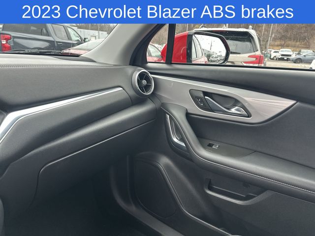 Thumbnail: 2023 Chevrolet Blazer - 19