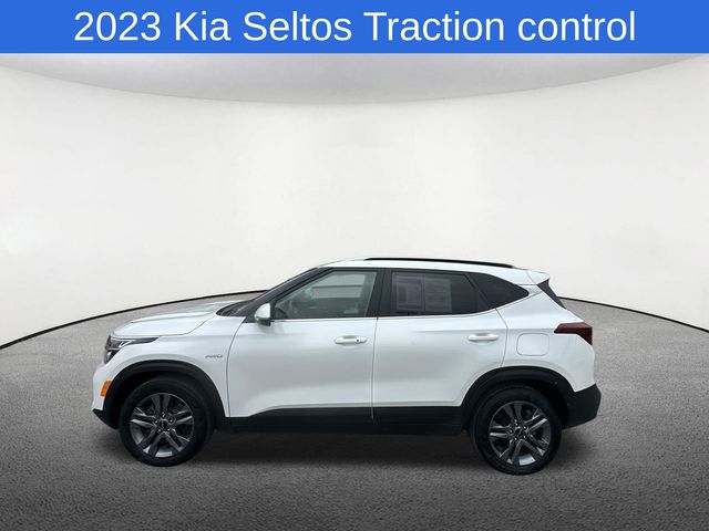 Thumbnail: 2023 Kia Seltos - 13