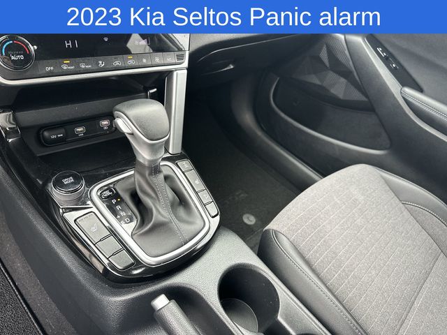 Thumbnail: 2023 Kia Seltos - 27