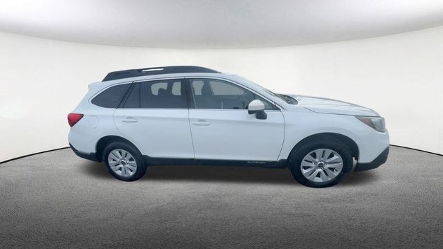 Thumbnail: 2018 Subaru Outback - 10
