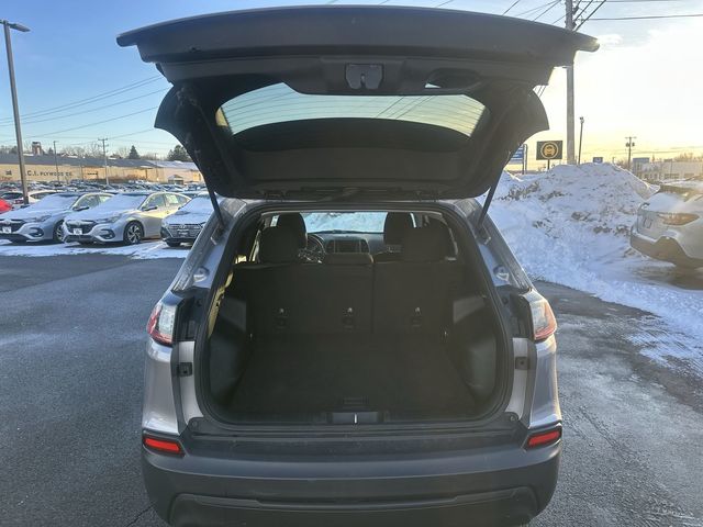 Thumbnail: 2019 Jeep Cherokee - 29