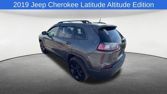 Thumbnail: 2019 Jeep Cherokee - 6