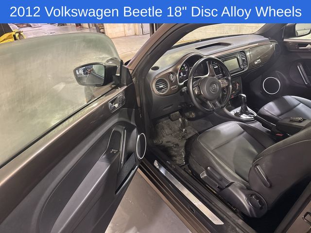 Thumbnail: 2012 Volkswagen Beetle - 21