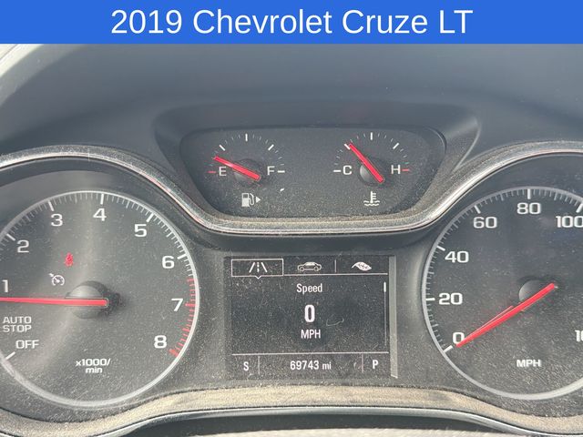 Thumbnail: 2019 Chevrolet Cruze - 23