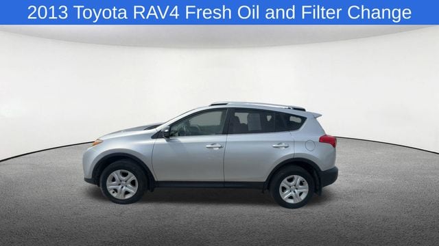 Thumbnail: 2013 Toyota RAV4 - 6