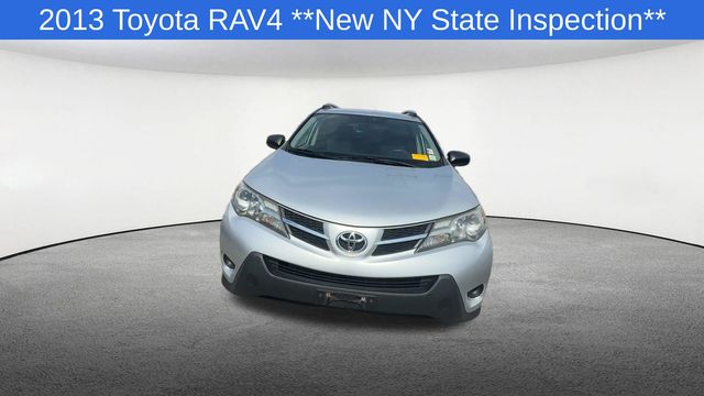 Thumbnail: 2013 Toyota RAV4 - 3