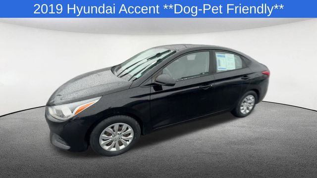 Thumbnail: 2019 Hyundai Accent - 4