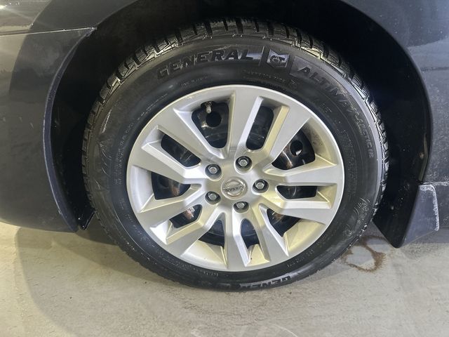 Thumbnail: 2015 Nissan Altima - 25