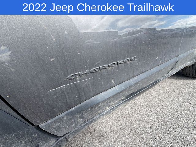 Thumbnail: 2022 Jeep Cherokee - 17