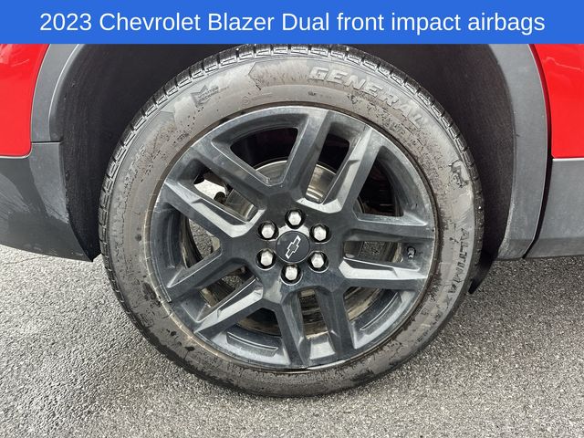 Thumbnail: 2023 Chevrolet Blazer - 18