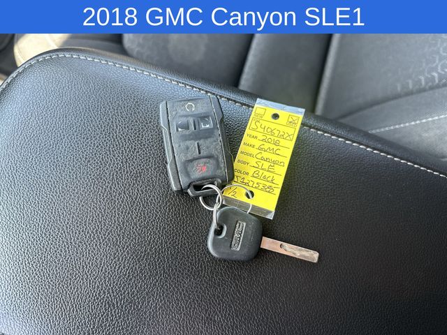 Thumbnail: 2018 GMC Canyon - 19