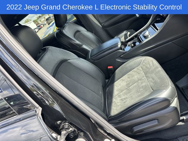 Thumbnail: 2022 Jeep Grand Cherokee L - 24