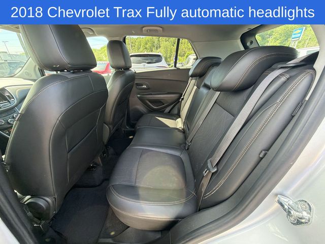 Thumbnail: 2018 Chevrolet Trax - 22
