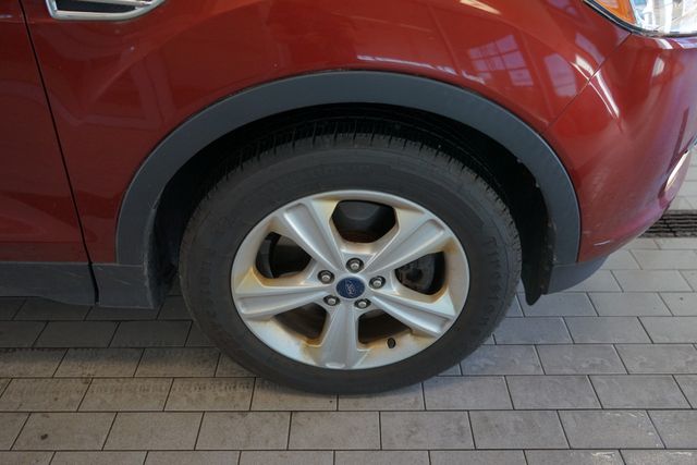 Thumbnail: 2015 Ford Escape - 15
