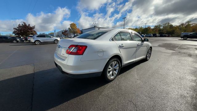 Thumbnail: 2011 Ford Taurus - 9