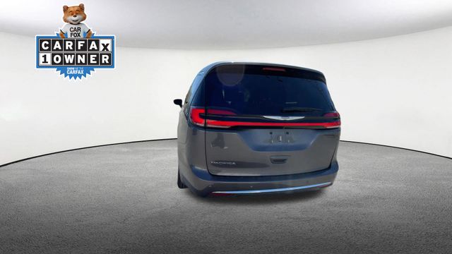 Thumbnail: 2023 Chrysler Pacifica - 8