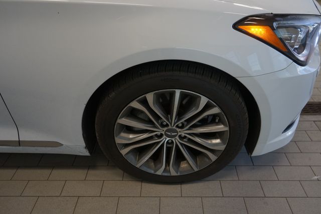 Thumbnail: 2015 Hyundai Genesis - 15