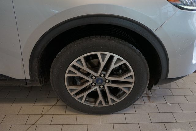 2020 Ford Escape SEL 15