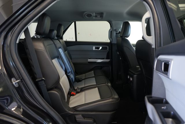 Thumbnail: 2022 Ford Explorer - 30