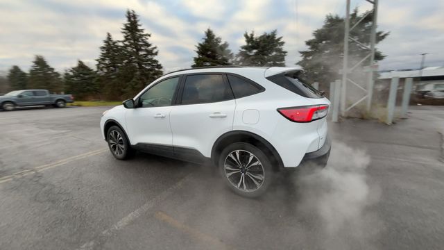 Thumbnail: 2022 Ford Escape - 7