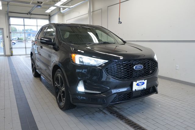 Thumbnail: 2020 Ford Edge - 16