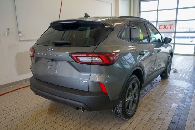 Thumbnail: 2025 Ford Escape - 6