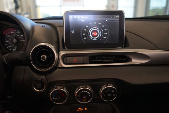 Thumbnail: 2019 Fiat 124 Spider - 21