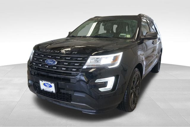 2017 Ford Explorer XLT -
                  Utica, NY