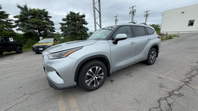 2021 Toyota Highlander XLE 4