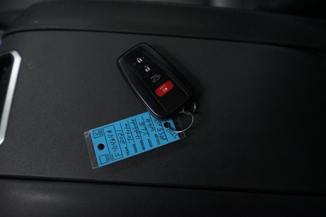 Thumbnail: 2021 Toyota Highlander - 22