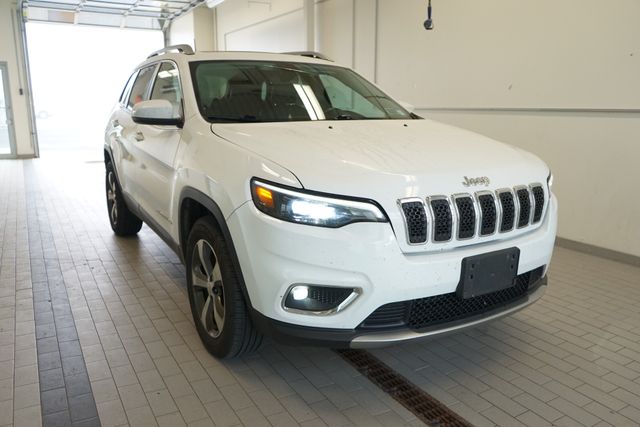 Thumbnail: 2020 Jeep Cherokee - 16