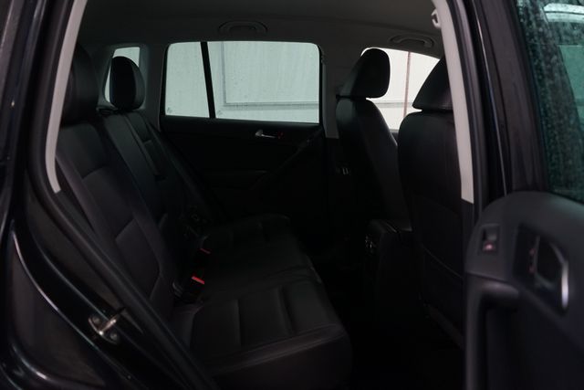 Thumbnail: 2015 Volkswagen Tiguan - 29