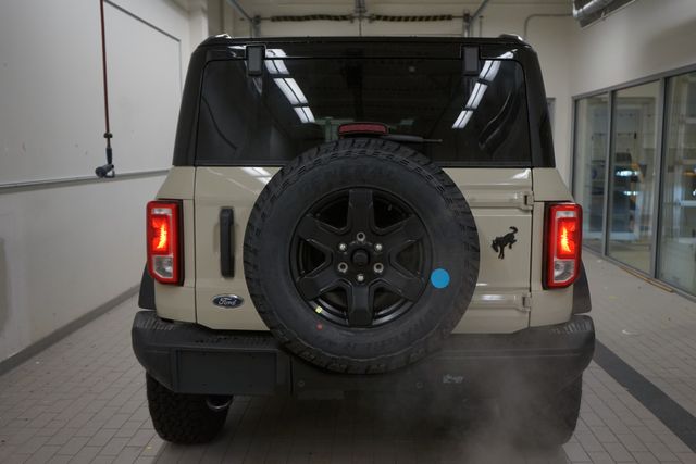 Thumbnail: 2025 Ford Bronco - 11