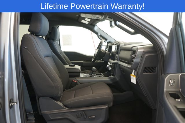 Thumbnail: 2025 Ford F-150 - 31