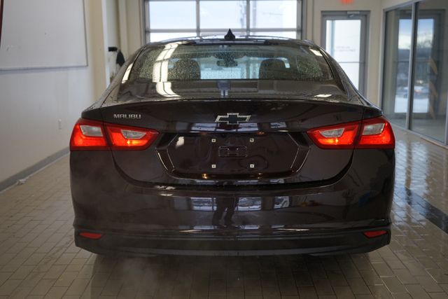 Thumbnail: 2021 Chevrolet Malibu - 12