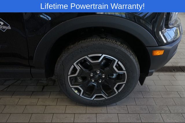 Thumbnail: 2025 Ford Bronco Sport - 15