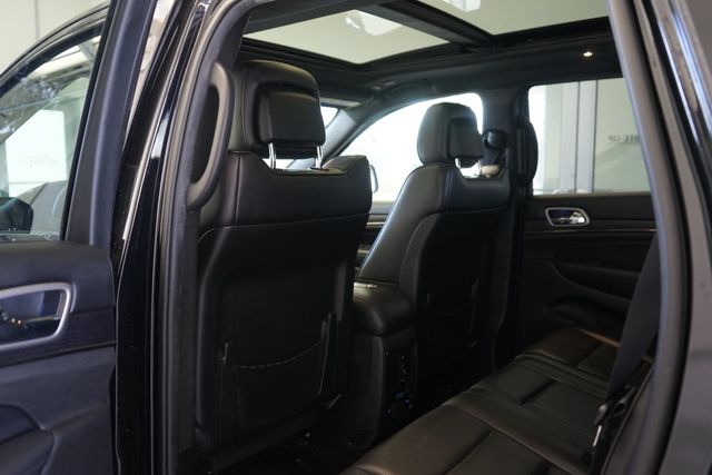 Thumbnail: 2018 Jeep Grand Cherokee - 20